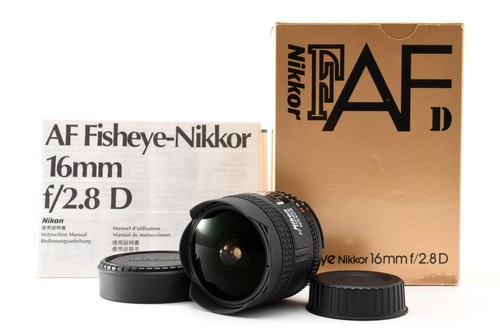 Fast unbenutzt mit box nikon - [fast,